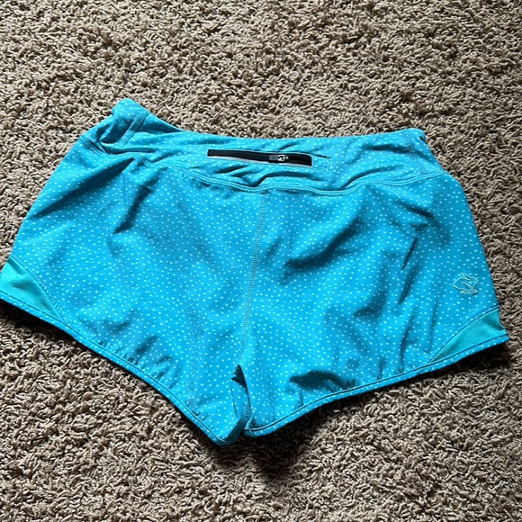 Rabbit Running Catch Me if You Can Relax 2.5” shorts - Picture 8 of 8